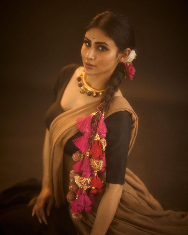 Lovely Vintage Looks Of Mouni Roy